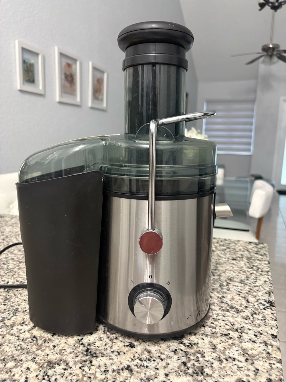 Juice extractor machine - Picture 2 of 6